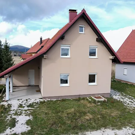 Lena Kupres (Canton 10)